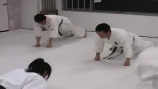 آموزش ضربات ترکیبی در کیوکوشین