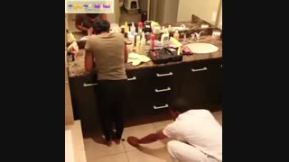 خخخخخخخ دخترا ازین شوخیا دوس دارن! ^v^
