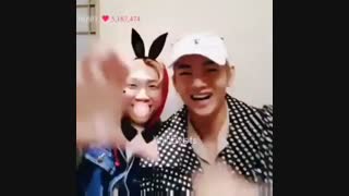 وی لایو رپ مان و تهیونگ وقتی میخوان قلب رو باهرکاتشون مثه هم هماهنگ کنن ولی نمیشه^^(BTS)