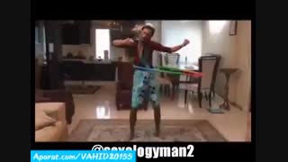 خخخ وای خدایا مودلینگش از همه باحال تره