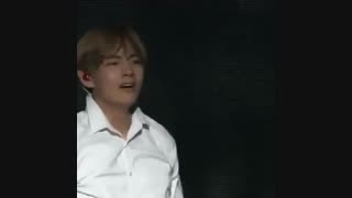 از اول این جِغ‌جِغــشـ... ببخشید ..جیمین اش رو بهش می دادید bts. .. تهیونگ