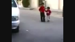 فقط اون کوچیکه