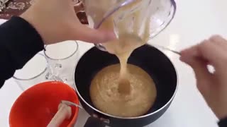 شیرینی گردویی بازاری