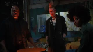 دانلود فصل دوم سریال اتفاقات عجیب Stranger Things S02E07 با زیرنویس چسبیده