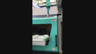 نمایش دستگاه تزریق پلاستیک مخصوص تولید ظروف جداره نازک