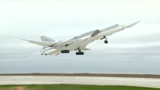 نیروی هوایی روسیه بابمب های سنگرشکن تونلهای داعش رانابود کرد