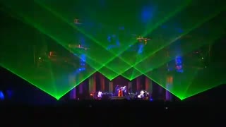 ویدیویی از آهنگ  "Monochrome no kiss" شروع فصل اول انیمه( خادم سیاه- black butler) با اجرای گروهSID [シド]