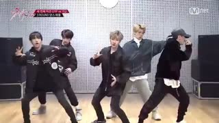 رقابت بین stray kids از کمپانی jyp و کارآموزای کمپانی YG این dance battle