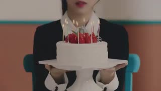 موزیک ویدیو Heart Attack از Chuu عضو Loona