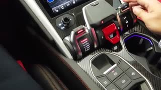 نمای داخلی از خودرو شاسی بلند اوروس 2018