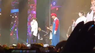 ^_^ infinite-- fanmeeting 2017 12 30- leader mario -nolae
