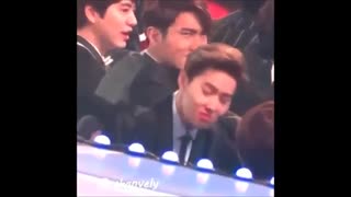 وقتی سوهو اکسو و شیوون سوپرجونیور می خوان به زبون اشاره چیزی بگن ^_^ EXO . Super Junior