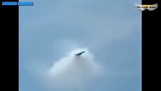 شکستن دیوار صوت توسط جت های جنگنده