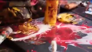هنرمند کوچک آبستره