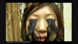 دختر چینی با مژه های نیم متری