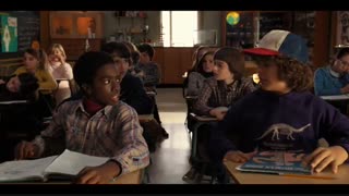 قسمت1فصل دوم سریال امریکایی چیزهای عجیب غریب 2017(توضیحات مهم)