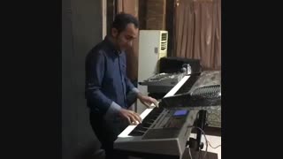 نوازنده کیبورد حرفه ای از امل