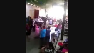دارن میگن هوررراااا! کمدـم داریم!!!