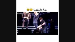BTS...وای خدا دااااغوووون شد جین!!!یه دقت بکنی میبینی اون طفل معصوم نصف تو هم نیس که رفتی روش@__@