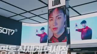 بیلبورد پسرا در اماکن مختلف GOT7