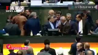 تنش در مجلس هنگام سخنرانی رئیس کل بانک مرکزی