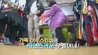 Kpop idols with mom and dad ویدیویی دوستداشتنی از لحظات آیدول ها با خانواده هاشون *جکسون got7*