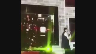 حمید هیراد در اولین کنسرت خود فالش خواند