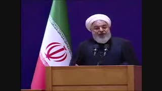 روحانی: مدیرانی که روزه سکوت گرفته‌اند و با مردم صحبت نمی‌کنند کنار برود