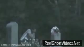 روح در قبرستان 2