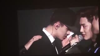Crying moment اکسو