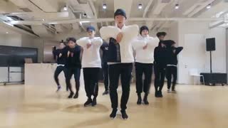 دنس پرکتیس Blooming Day از EXO-CBX