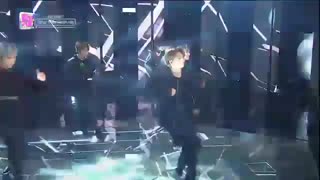 Stray kids_rock_stage