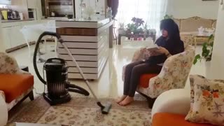 میس جادوگر - جاروبرقی !