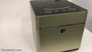 دستگاهی زیر صفحه کابینت برای شارژ بی سیم موبایل و وسایل