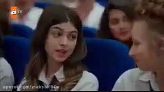 تئاتر گونی و سوگل