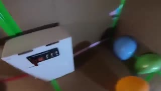 24 ساعت در خانه کارتونی زندانی  papajake