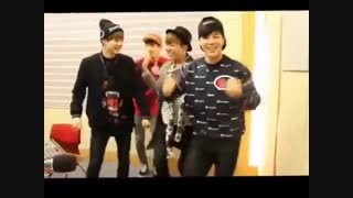 BTS DANCES "BOOMBAYAH" (BLACK PINK)
