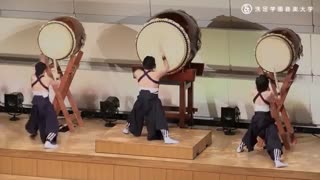 آلت موسیقی ژاپن به اسم تایکو . گروه senzokugakuen