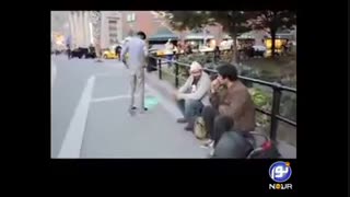 نماز خواندن در خیابان خارج و واکنش مردم-تمرین یوگا میکنی؟