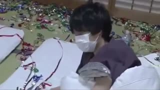 نا مسلمونااا بچه رو ولش کنیددد.بزارید اومهارا و کوتارو بدبخ بخوابنن.بمیرمممم