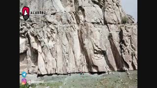 تصویر هوایی از دیواره پل خواب