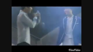 مومنت های چانسو ...  چانیول و دی او اکسو EXO