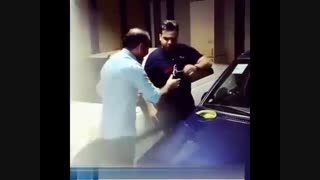 حسن ریوندی کلیپ خنده دار این قسمت توهم دلار خخخخیلی باحاله