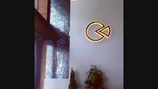 آینه کاری روی دیوار  رستوران