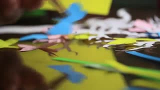 ویدئوی مراحل کار تولید هنر کاغذ و برش