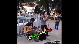 این پسره ترکونده با صدای عالیش