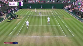 حرکات نمایشی منصور بهرامی در مسابقات ویمبلدون 2018