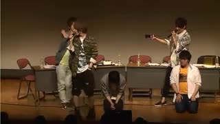 یکی به دادم برسههه درم از خنده میمیرمم یکی جمعمم کنههههههه کمکک(هاتانو این چه کاریه اخه بیشعور داشتی اومهارا رو له میکردییی⊙_⊙