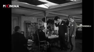 فیلم همشـهری کین سکانس انتشار روزنامه به سبک کین و افزایش تیراژ و موفقیت