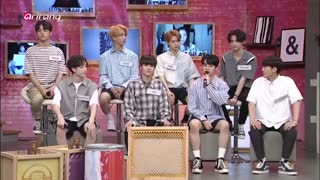 Aftet school club با مجری گری Seongmin و با حصور بقیه اعضای Stray kids